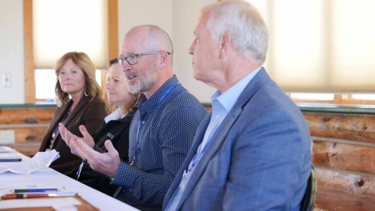Patrick Bruggeman, Chief Sales and Marketing Officer at inReach Marketing, moderates the CEO Panel featuring Carrie Lutz, Manny Banner, and Kurt Loveless.