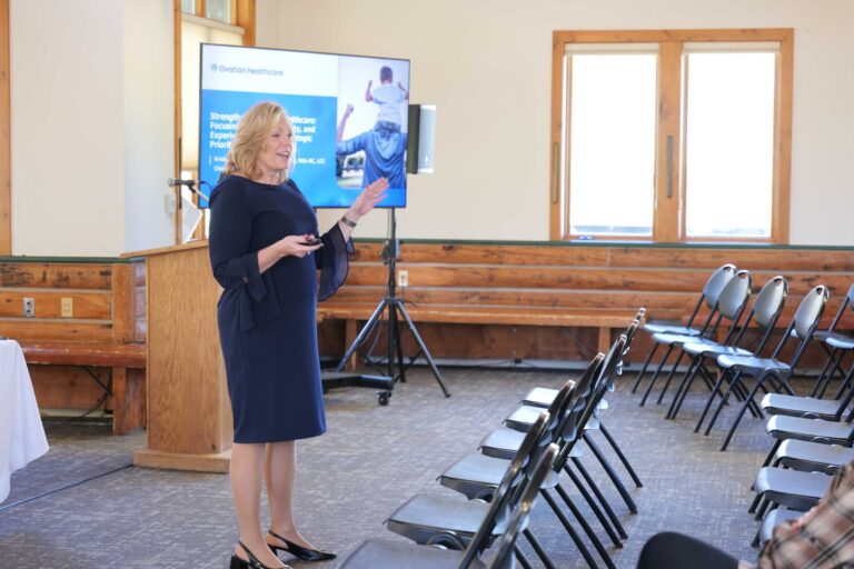 Kristine Keefer Wolff, Chief Clinical Officer at Ovation Healthcare, addresses the audience at the 2025 Summit.